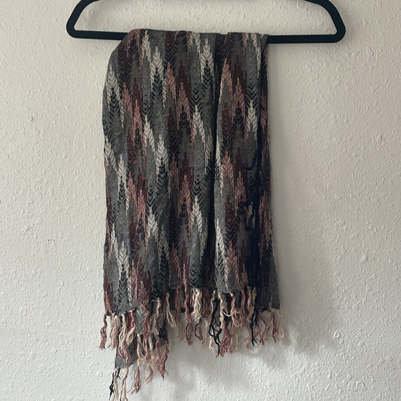 Multicolor Lightweight Scarf - Picture 4 of 6